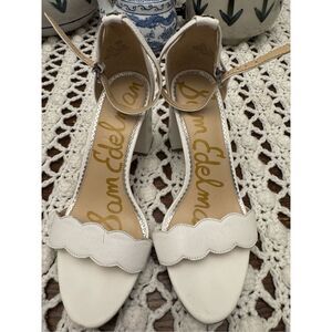 Sam Edelman white 3 inches heel sandal size 8.5 leather upper and balance man ma
